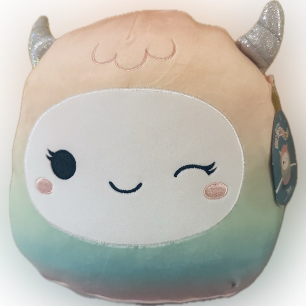 Nwt 12" Yara Yeti Squishmallows